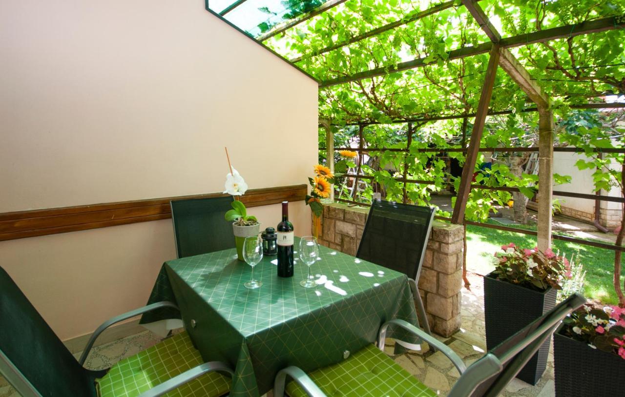 Guest House Ljubica Medulin Exteriör bild