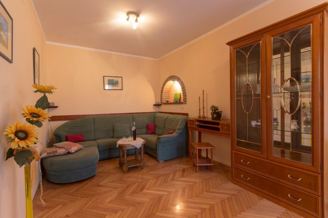Guest House Ljubica Medulin Exteriör bild